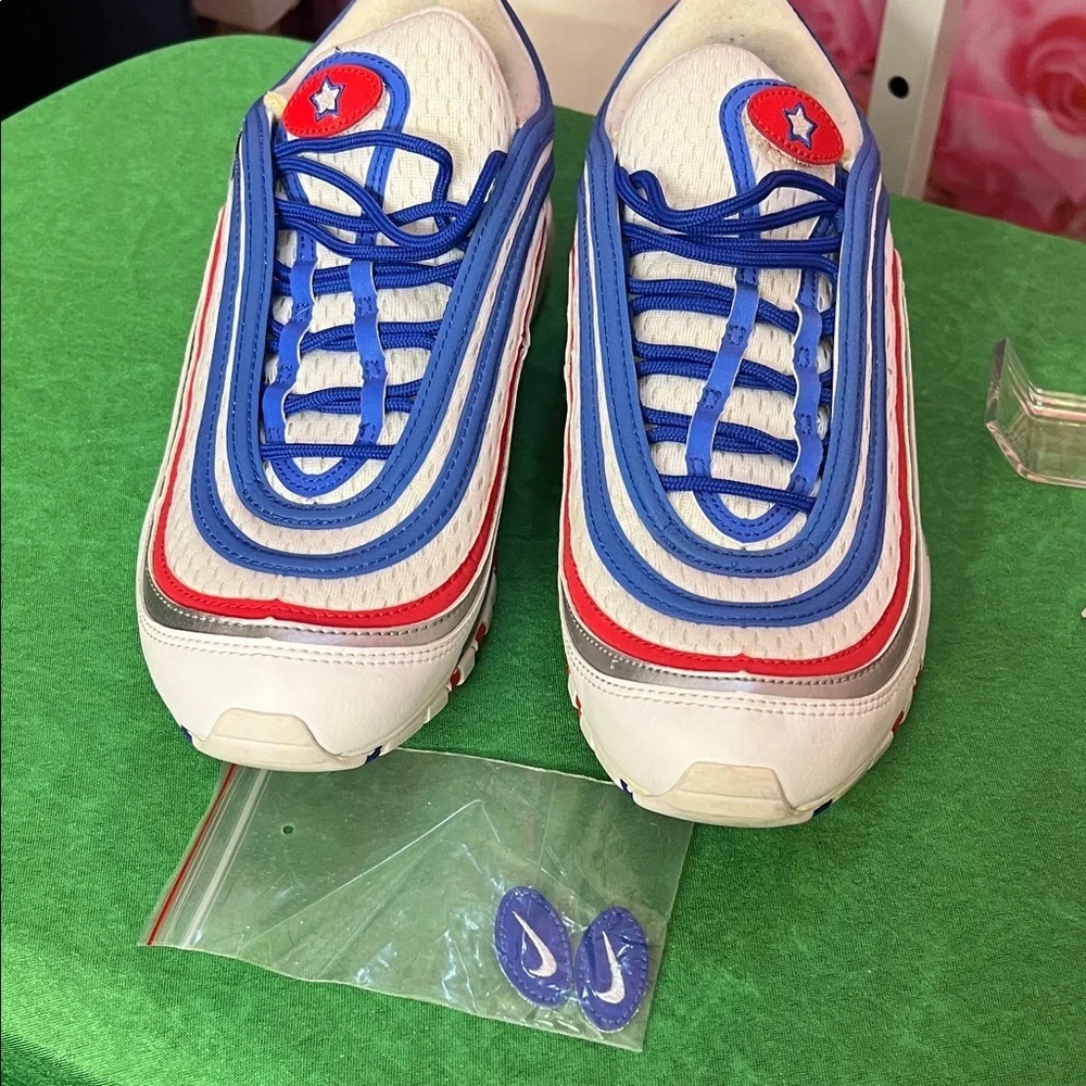 NIKE Men's White and Blue Athletic Sneakers $75